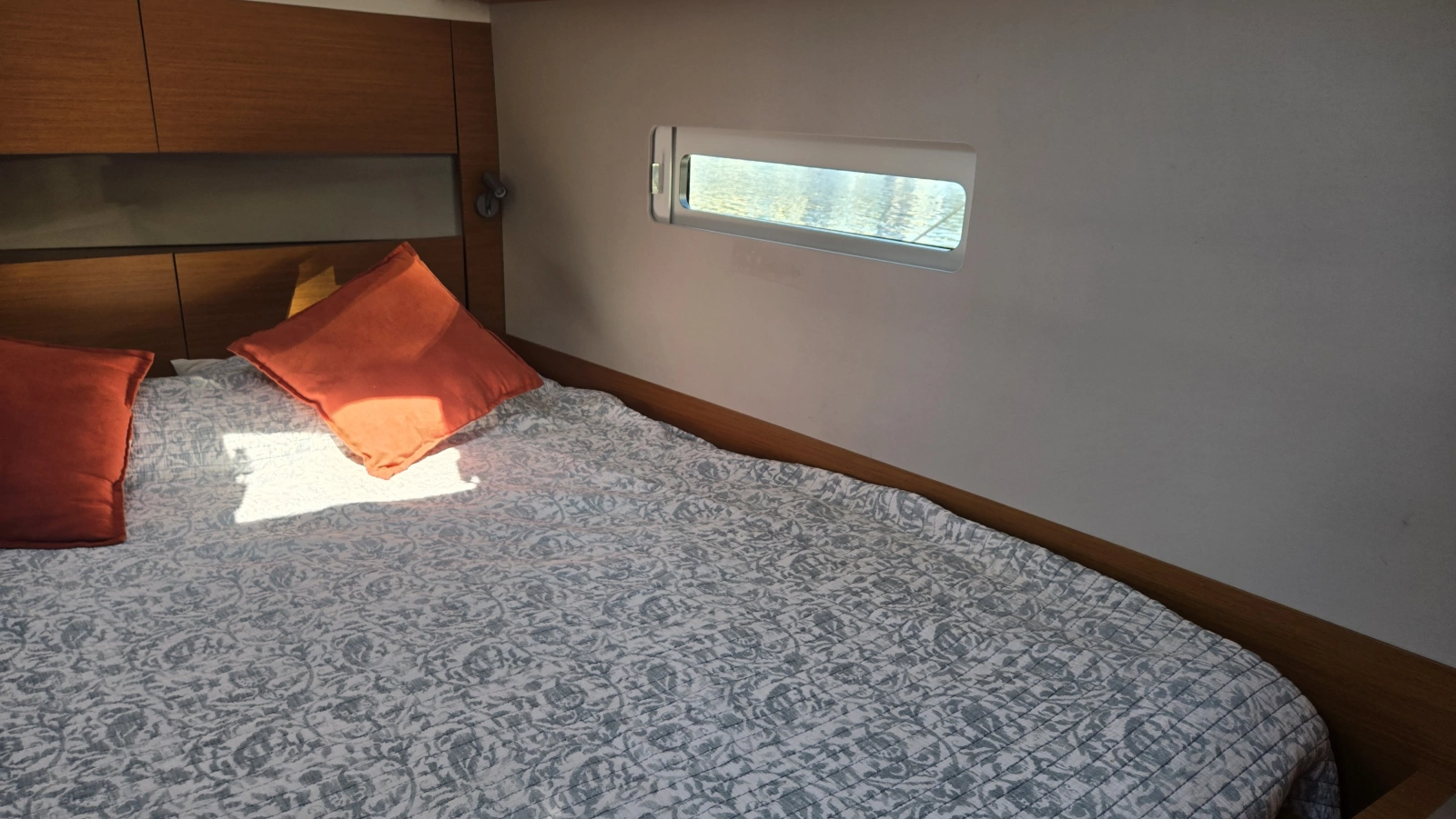 2020 Jeanneau Sun Odyssey 410