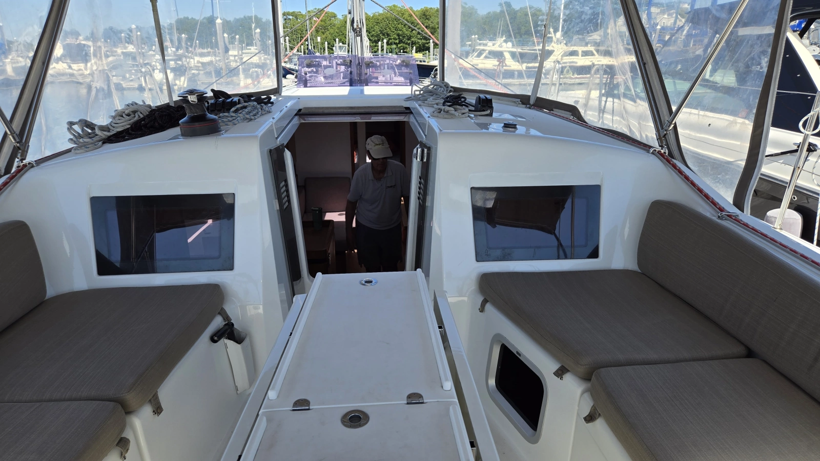 2020 Jeanneau Sun Odyssey 410