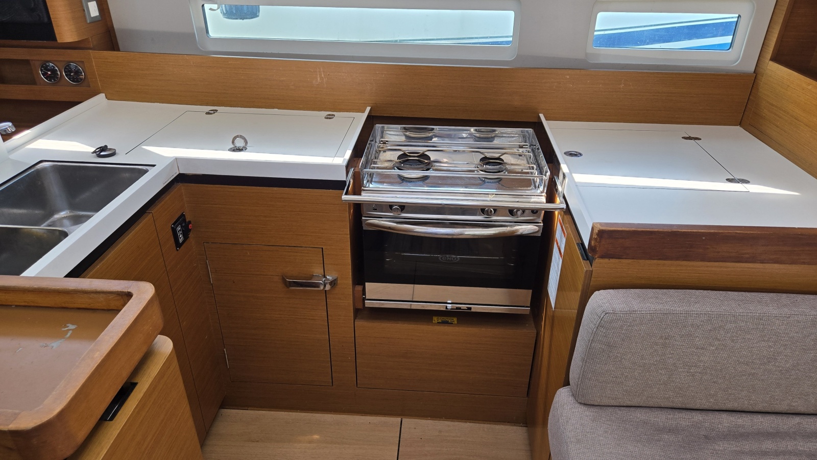 2020 Jeanneau Sun Odyssey 410