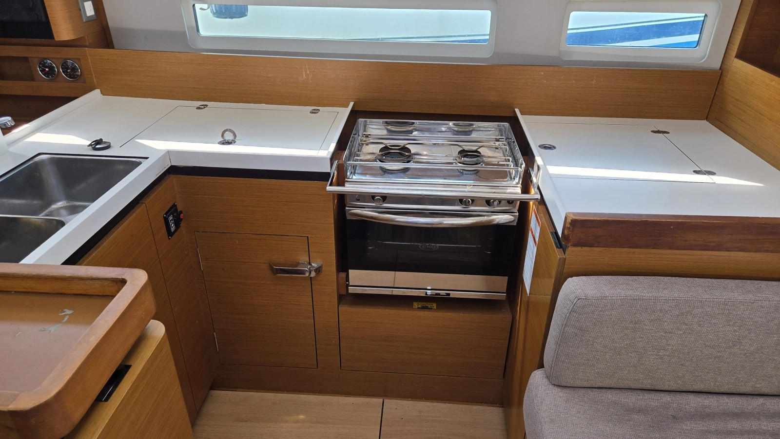 2020 Jeanneau Sun Odyssey 410