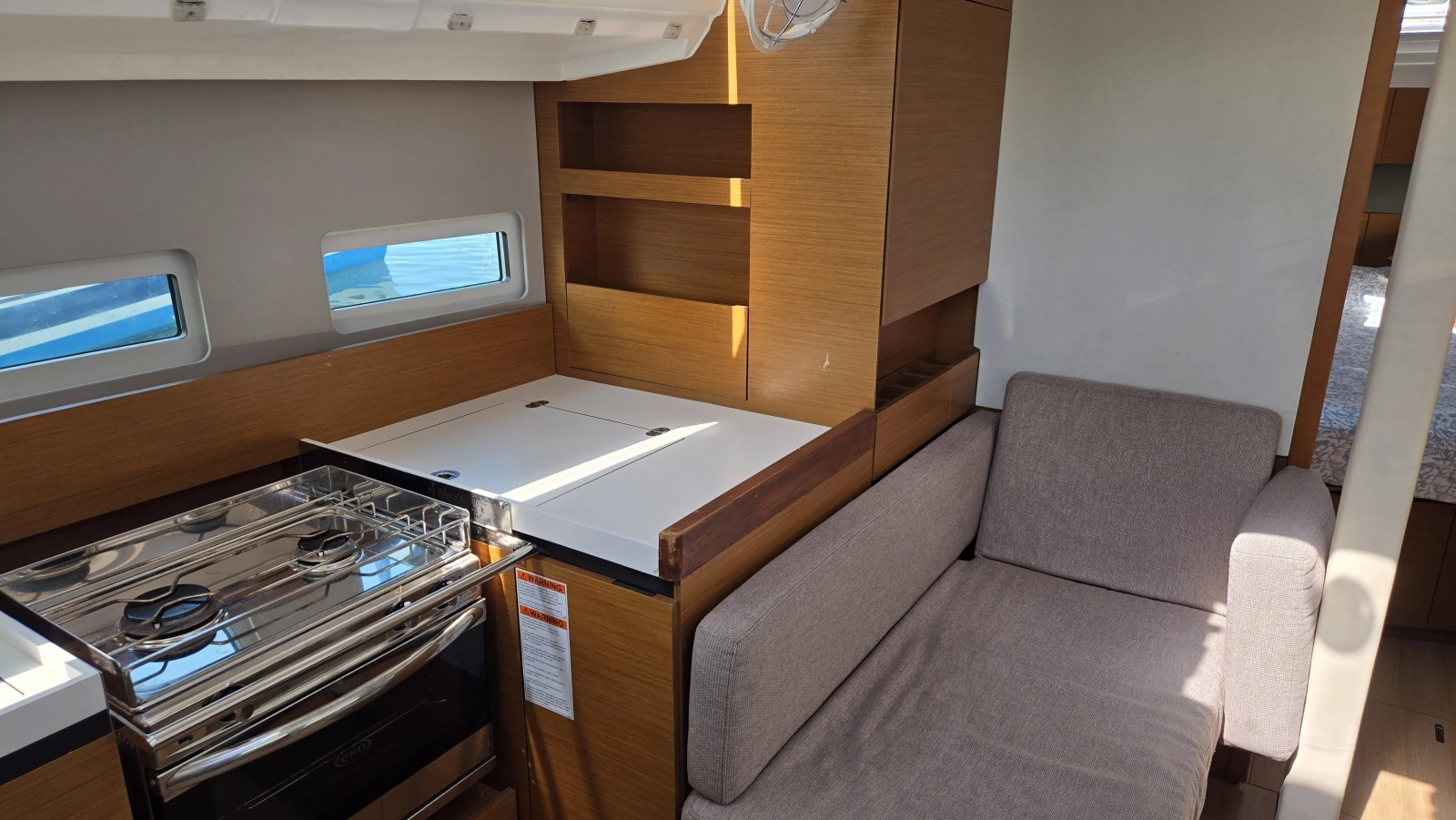 2020 Jeanneau Sun Odyssey 410
