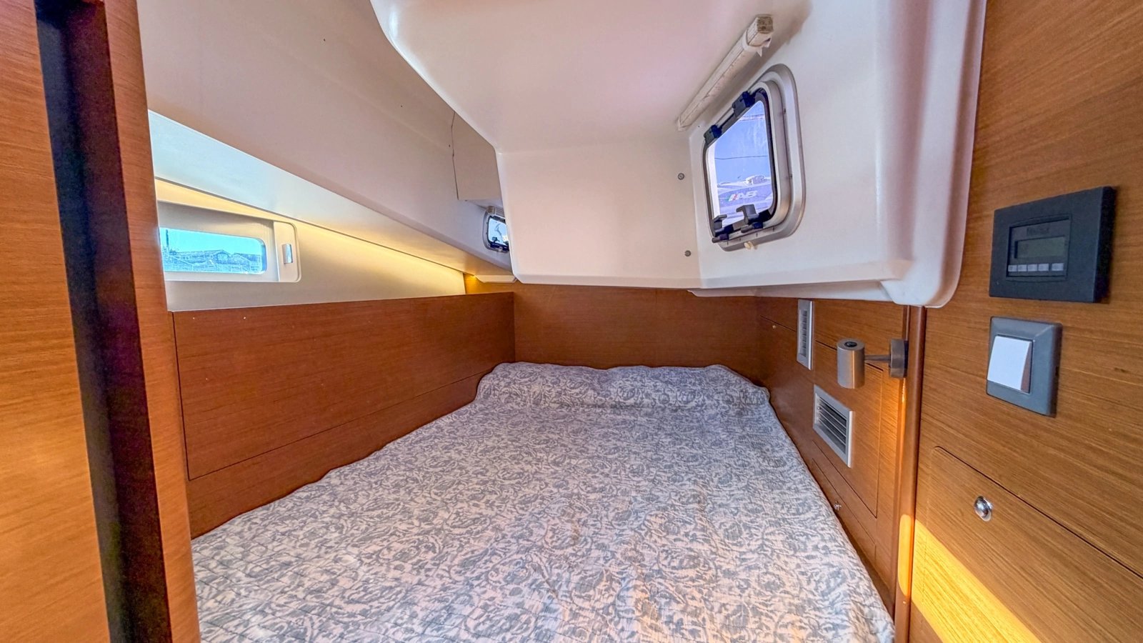 2020 Jeanneau Sun Odyssey 410