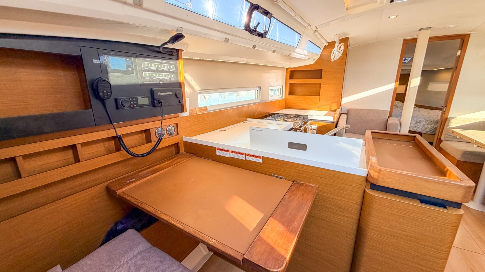 2020 Jeanneau Sun Odyssey 410