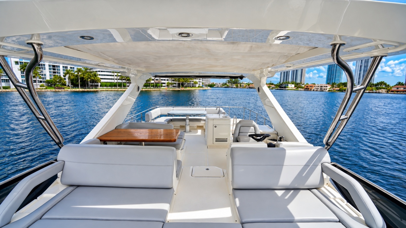 2016 Sea Ray L650 Fly