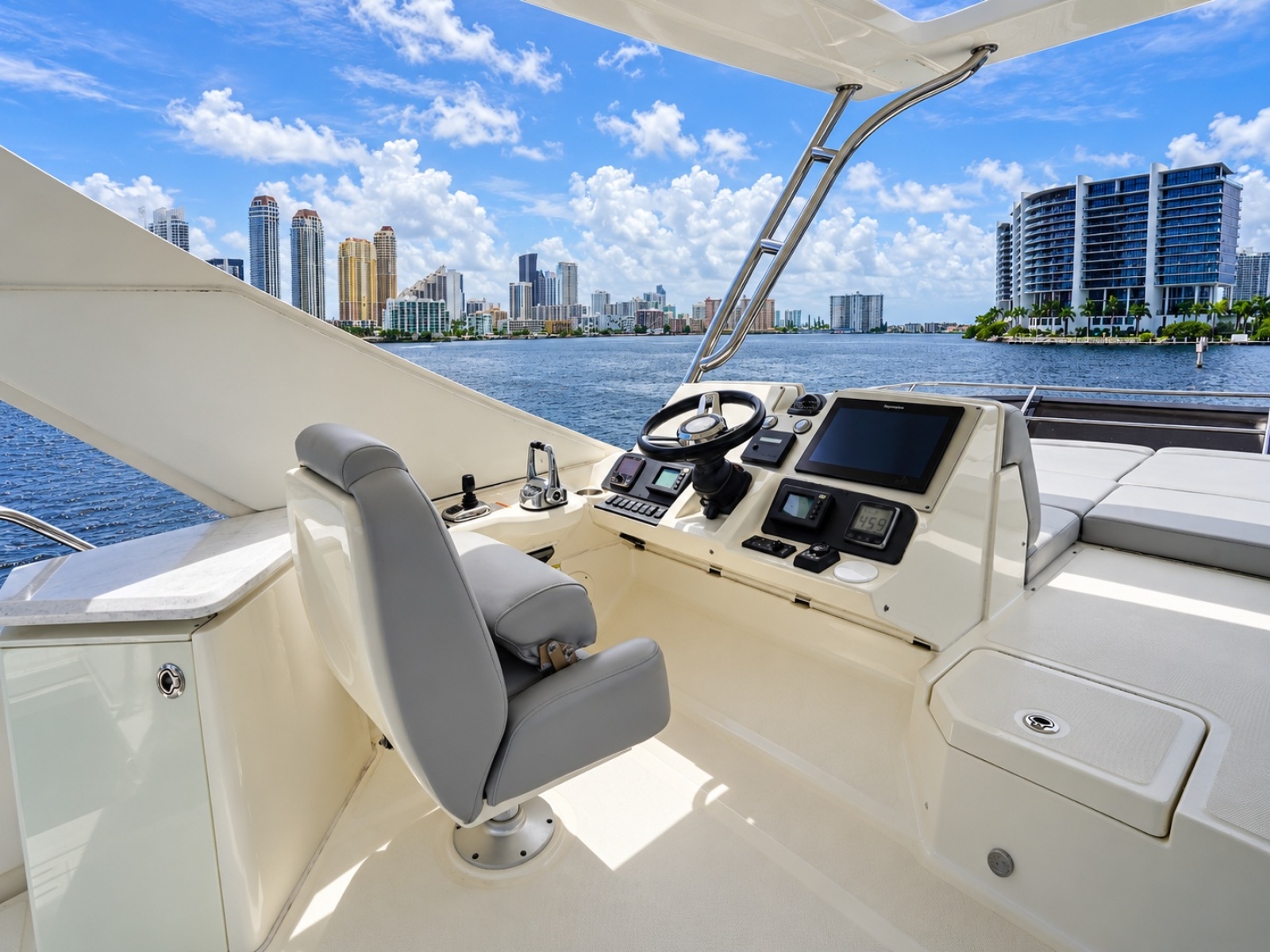 2016 Sea Ray L650 Fly