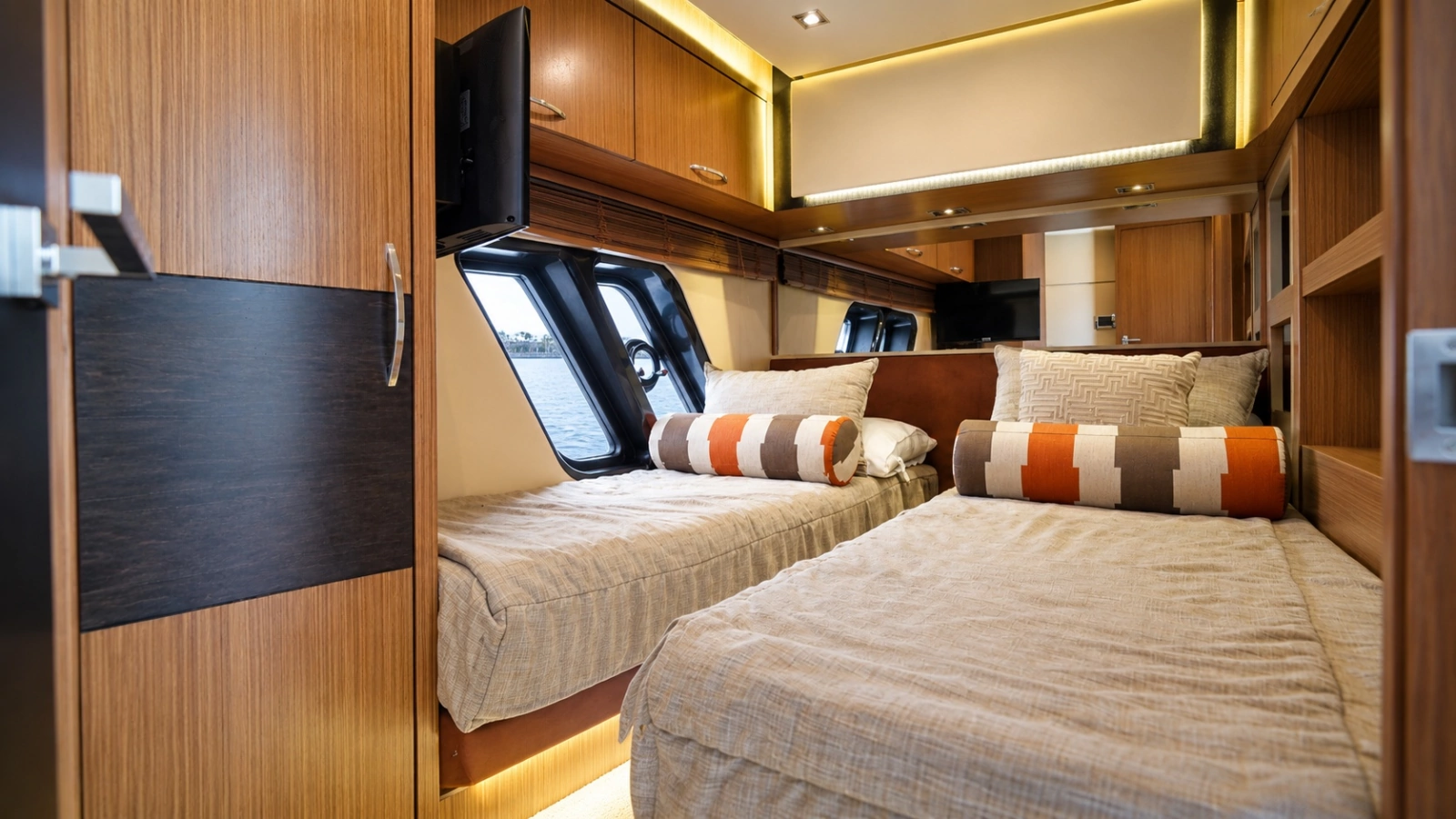 2016 Sea Ray L650 Fly