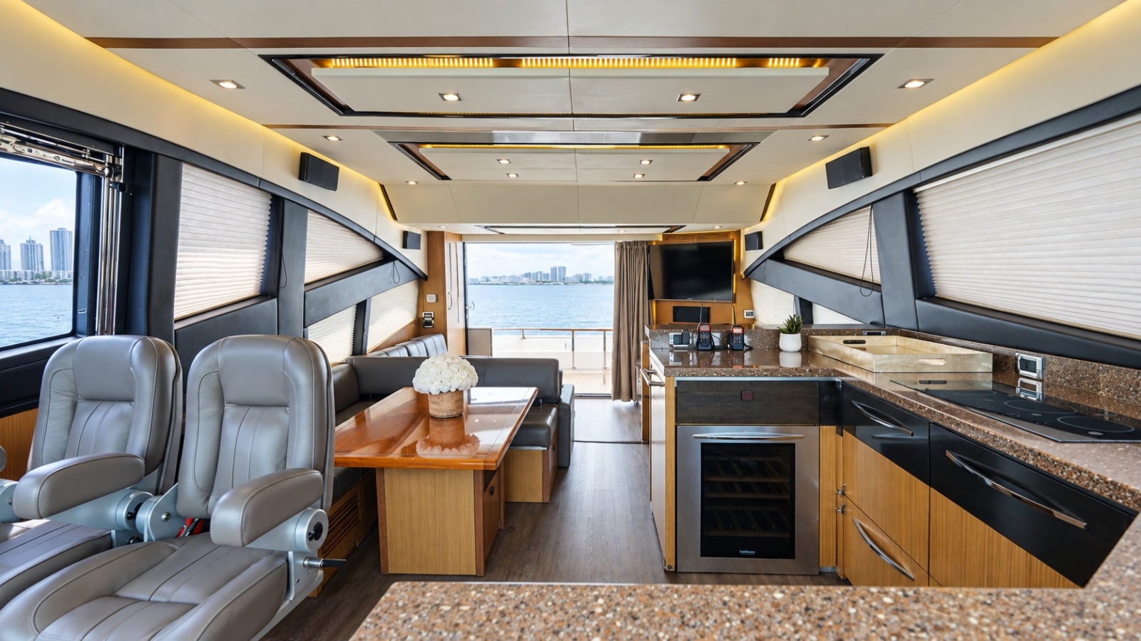 2016 Sea Ray L650 Fly