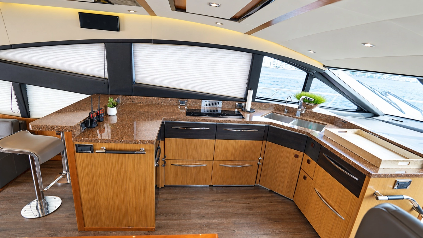 2016 Sea Ray L650 Fly