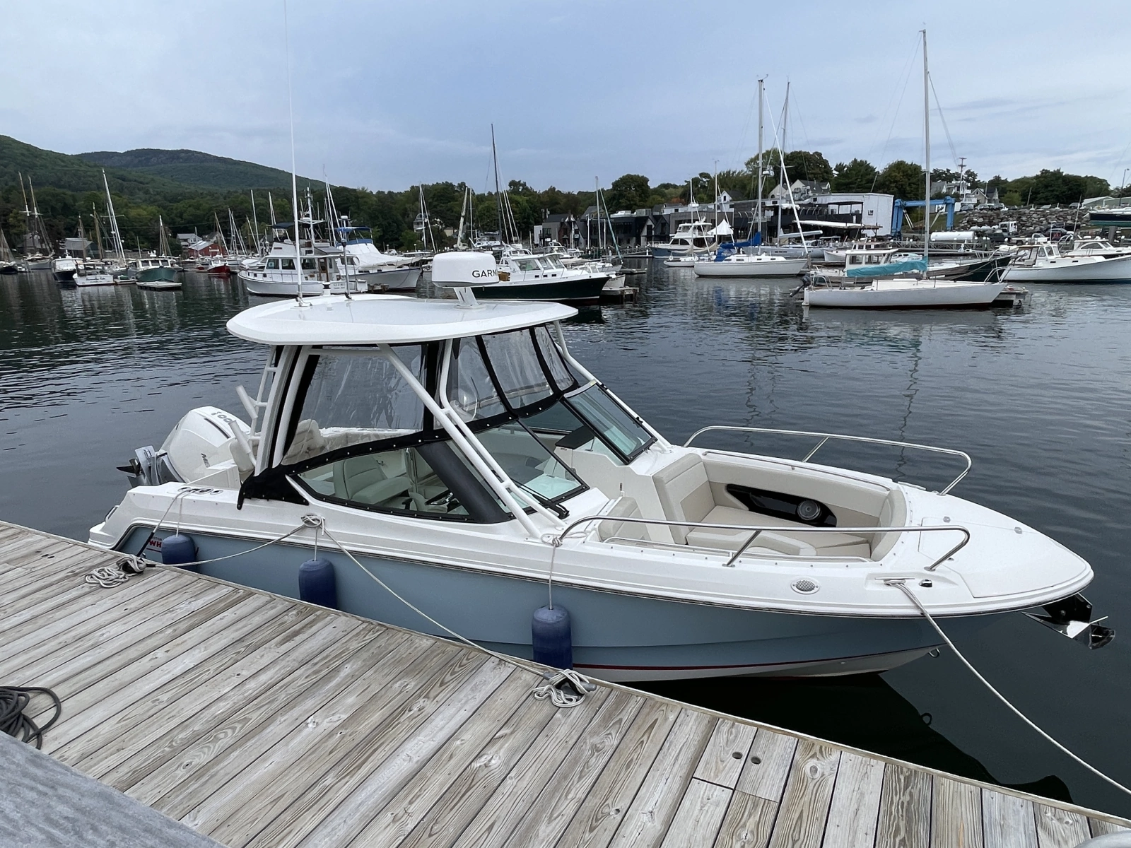 2023 Boston Whaler 