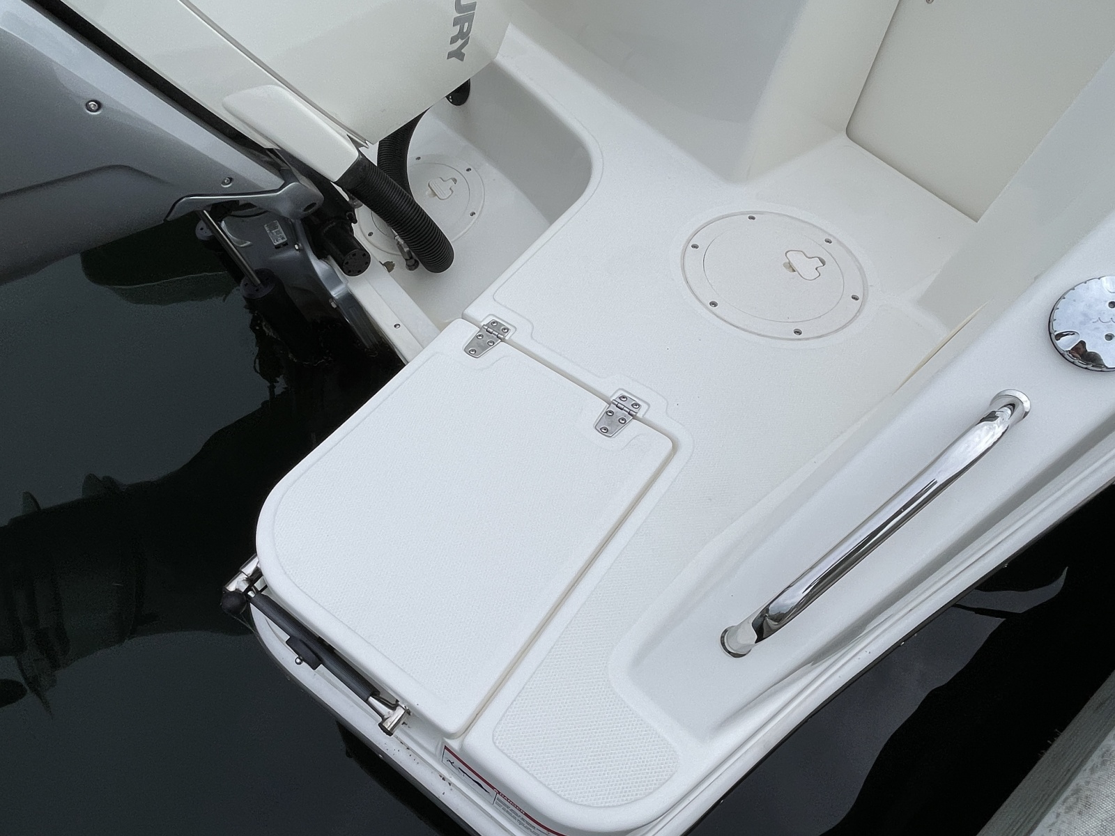 2023 Boston Whaler 