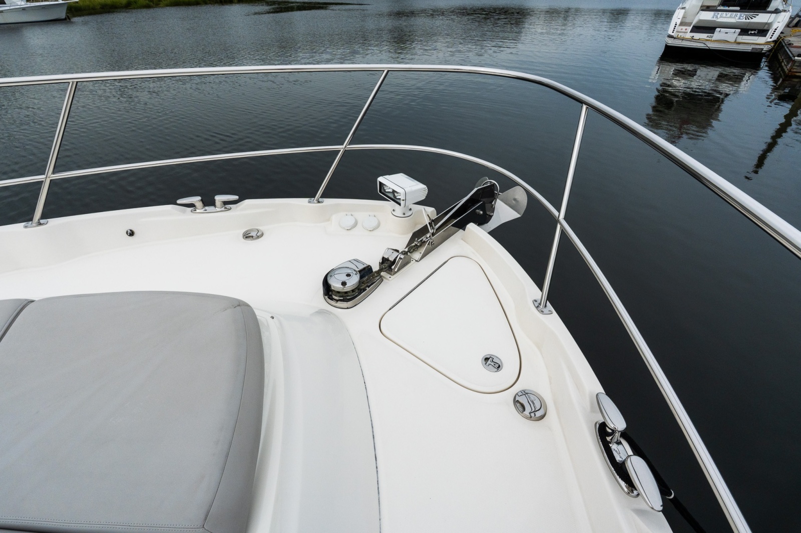 2018 Sea Ray L550