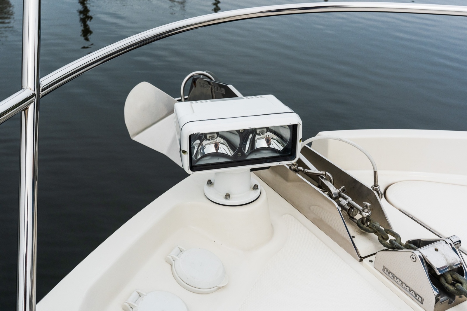 2018 Sea Ray L550