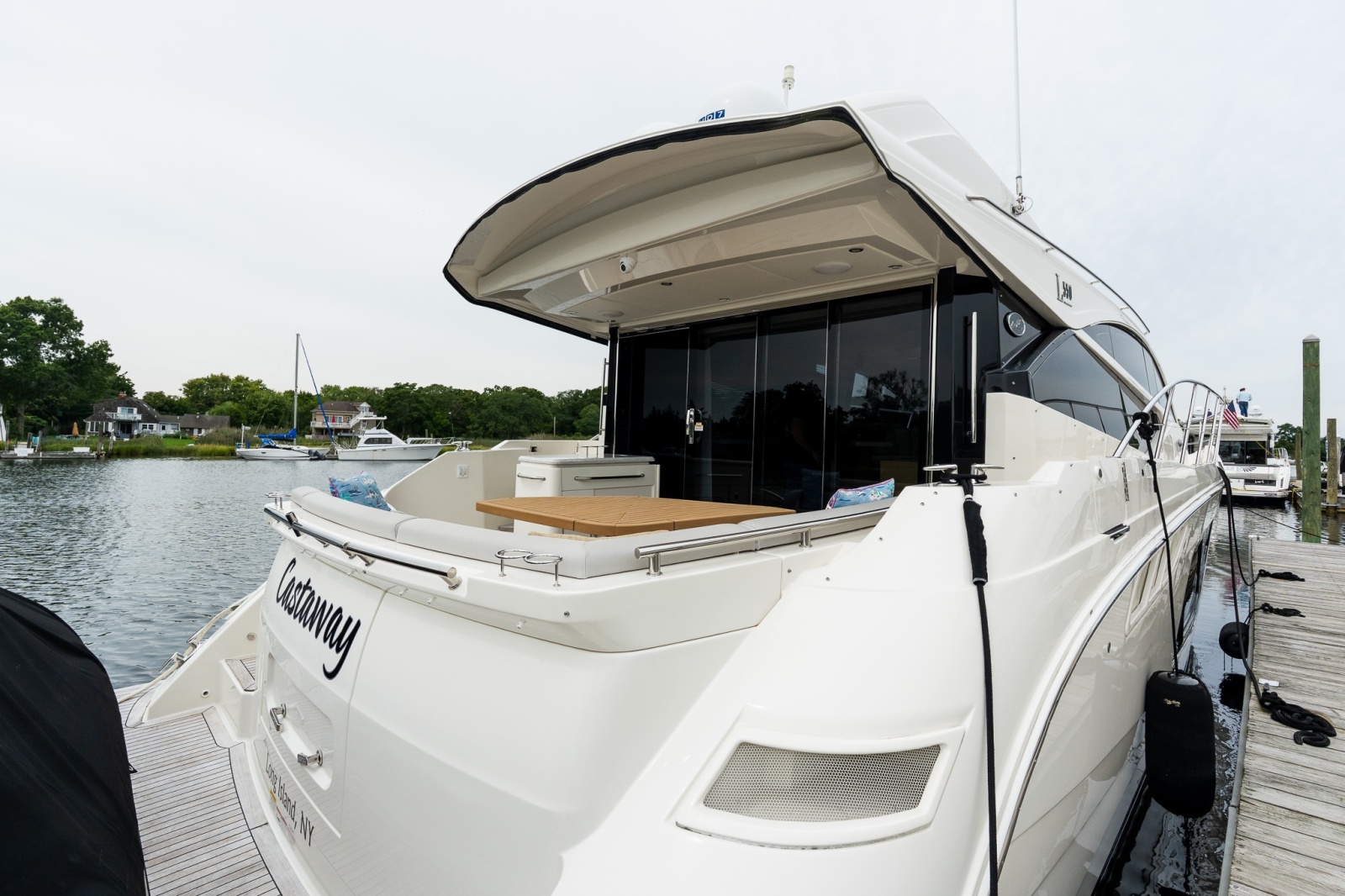 2018 Sea Ray L550