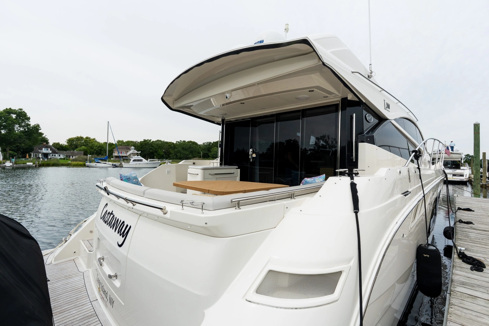 2018 Sea Ray L550
