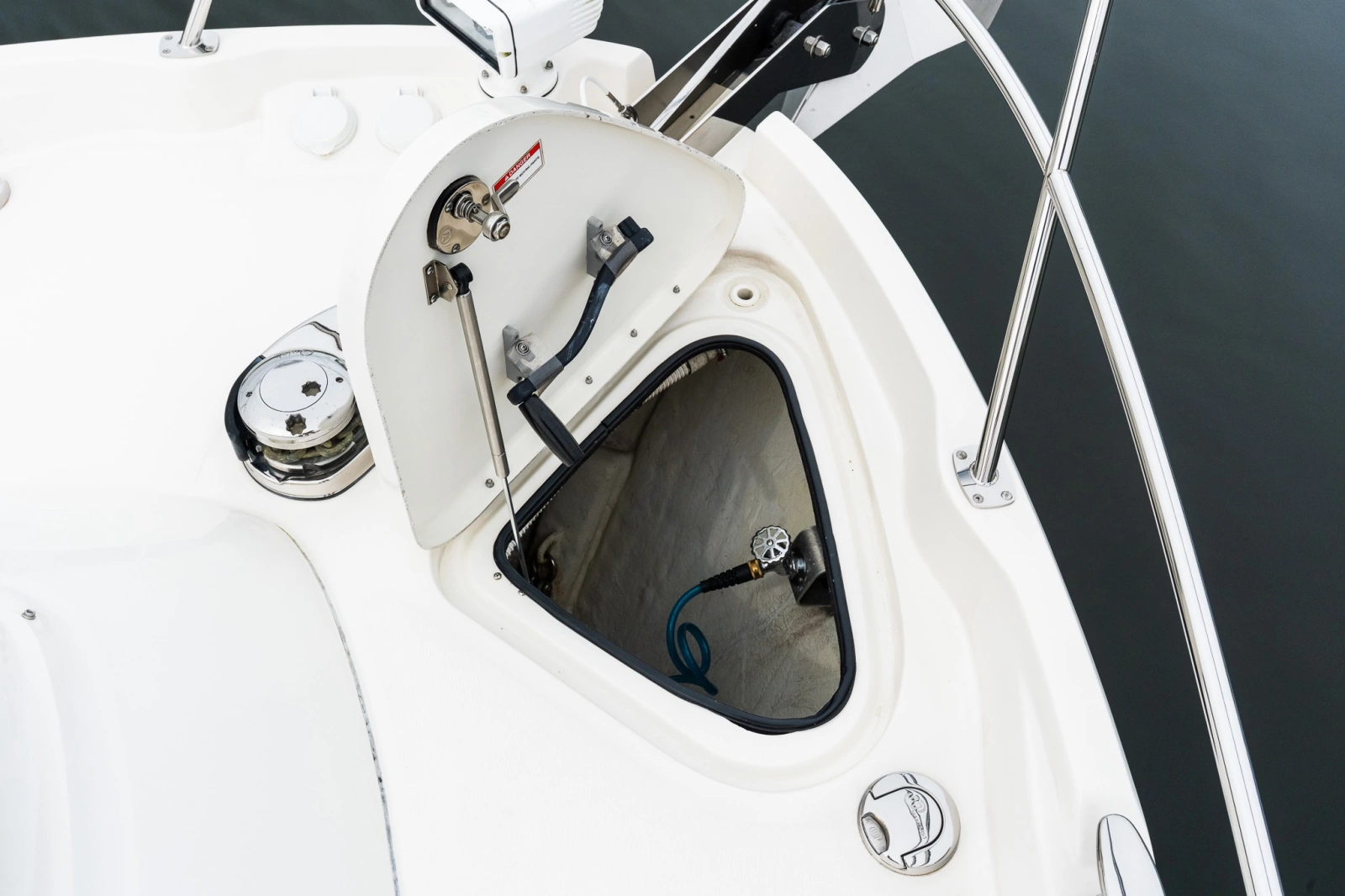 2018 Sea Ray L550