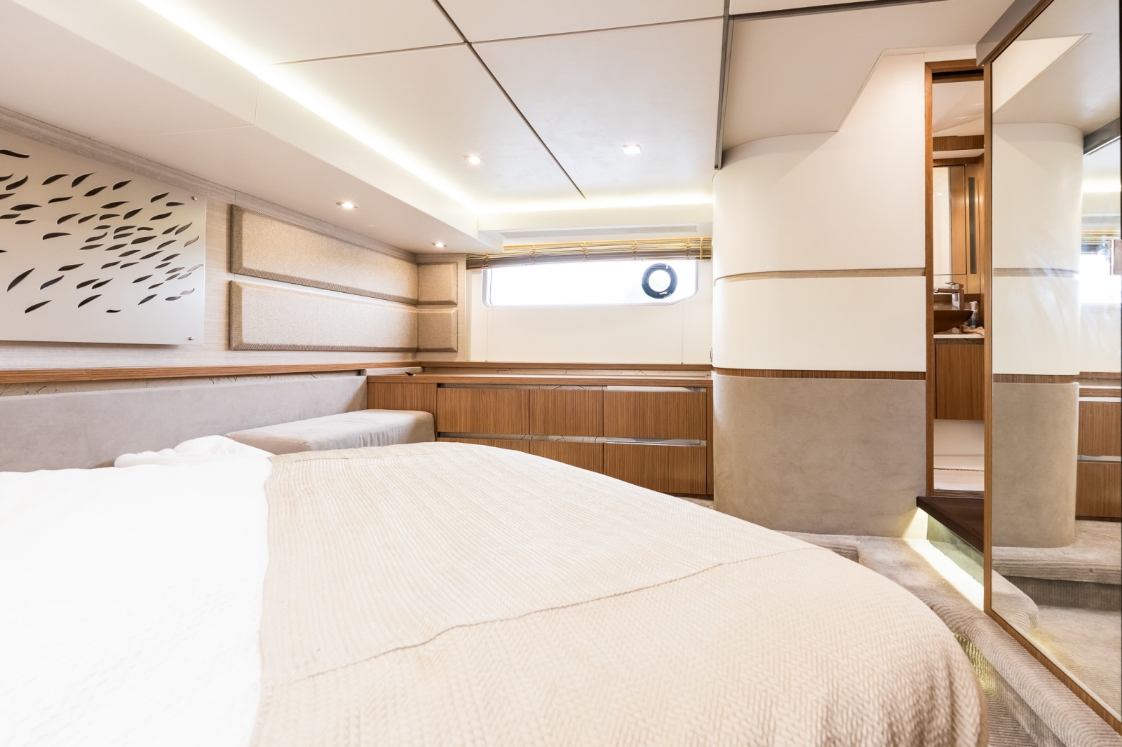 2018 Sea Ray L550