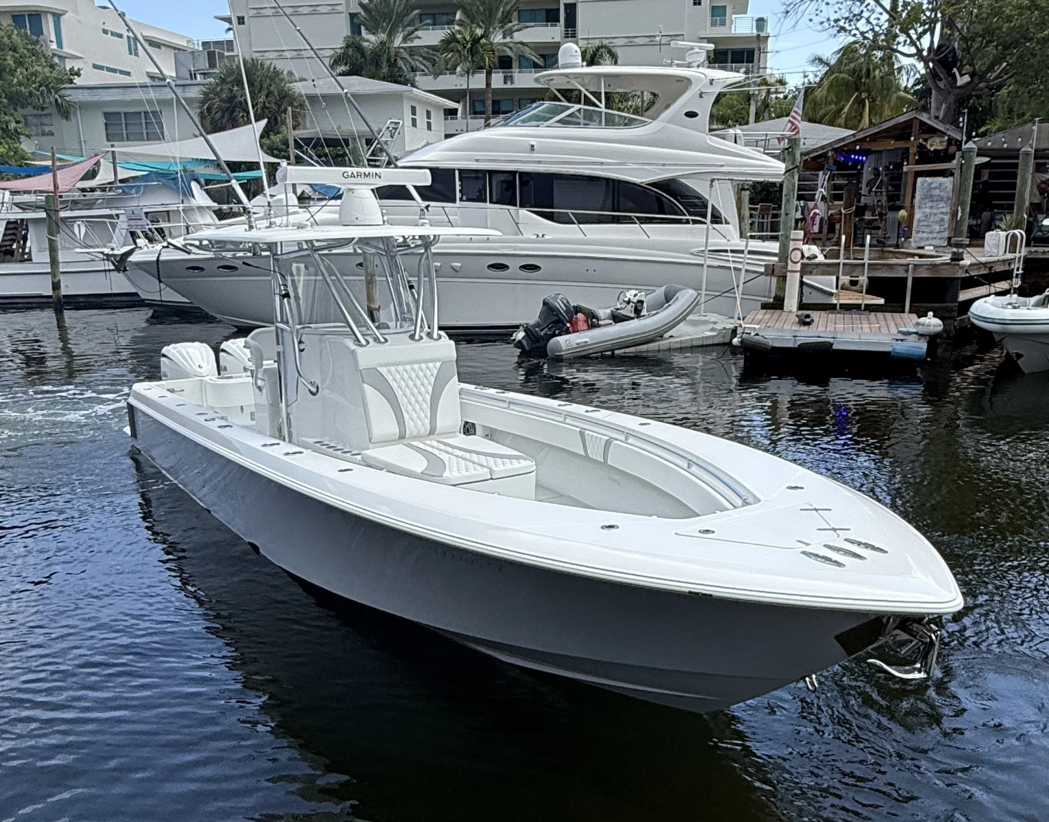 32ft Contender Yacht For Sale