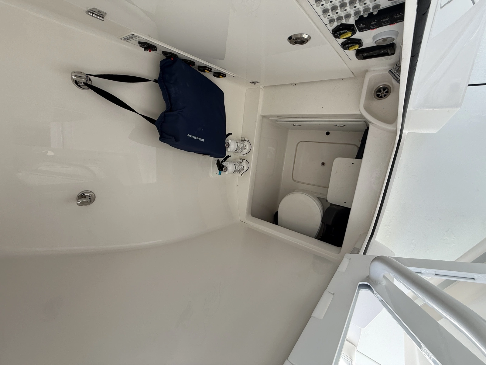 32ft Contender Yacht For Sale