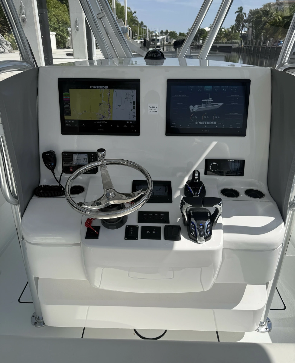 32ft Contender Yacht For Sale