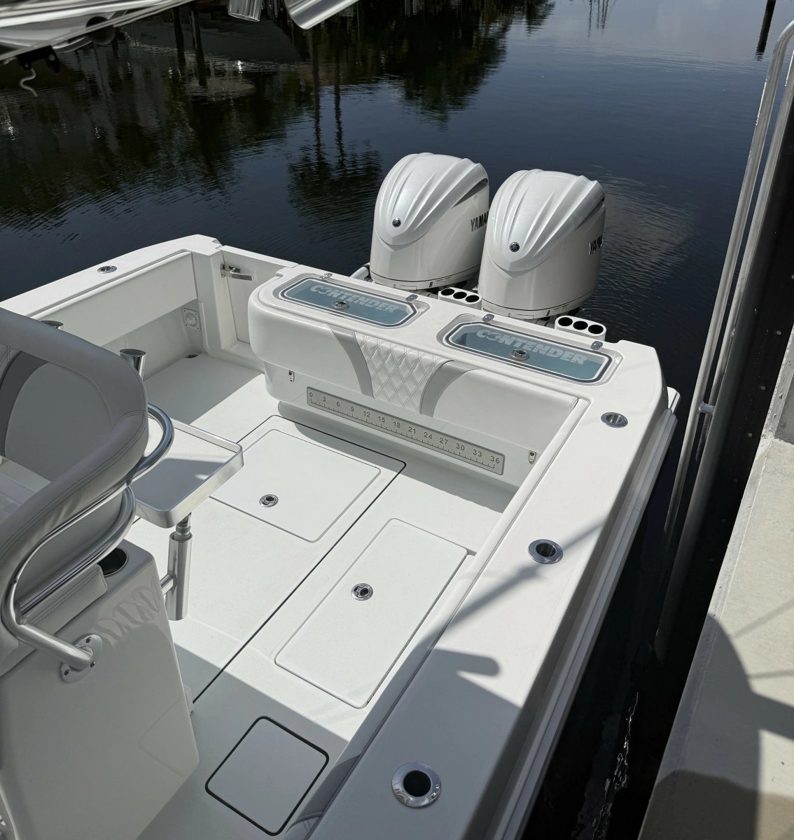 32ft Contender Yacht For Sale