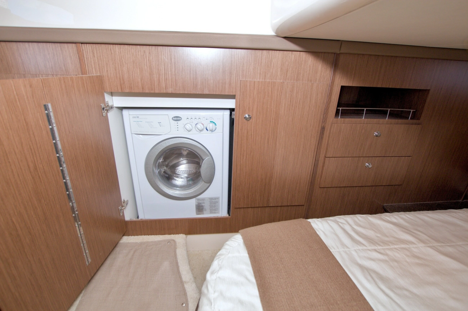 No Schedule 44ft Meridian Yacht For Sale