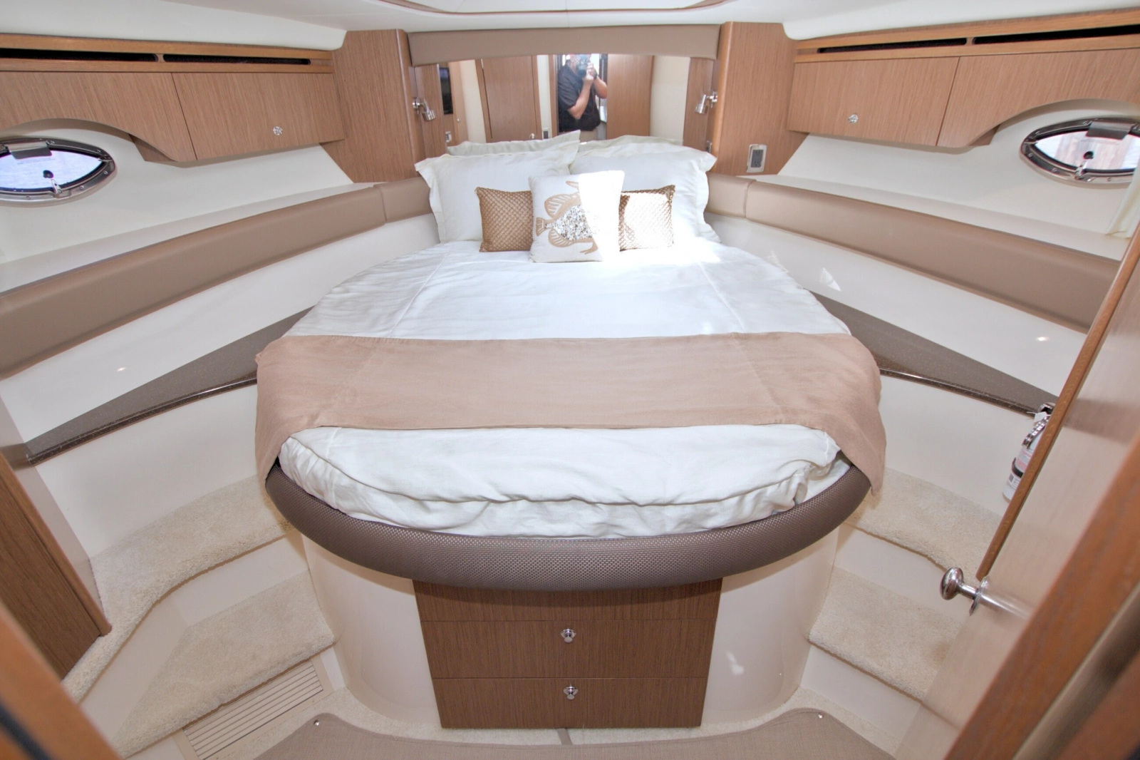 No Schedule 44ft Meridian Yacht For Sale