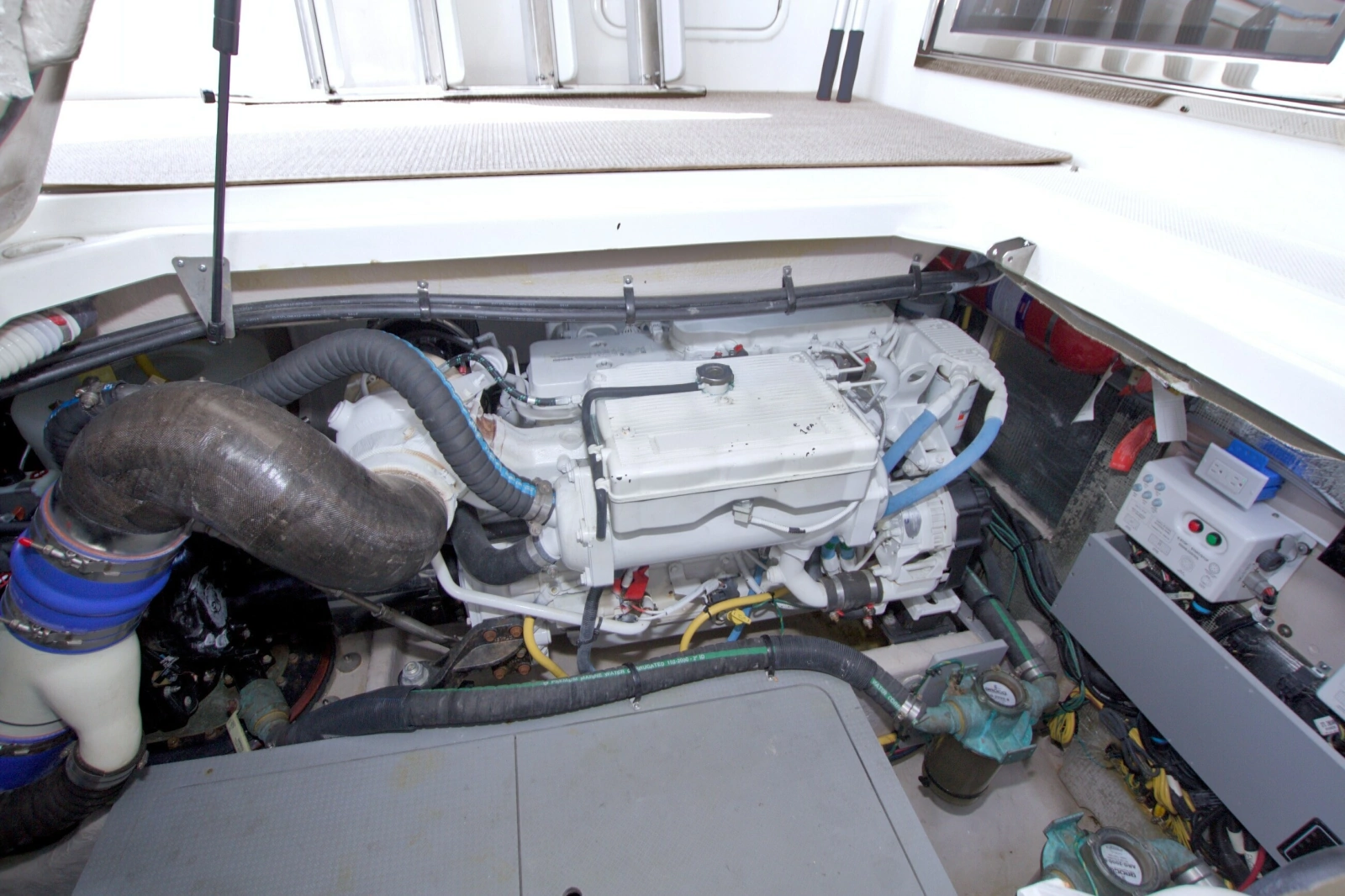 No Schedule 44ft Meridian Yacht For Sale