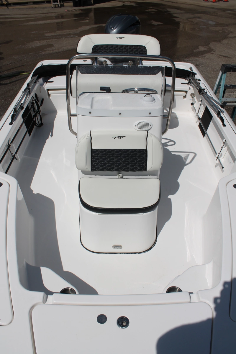 19ft Tidewater Yacht For Sale