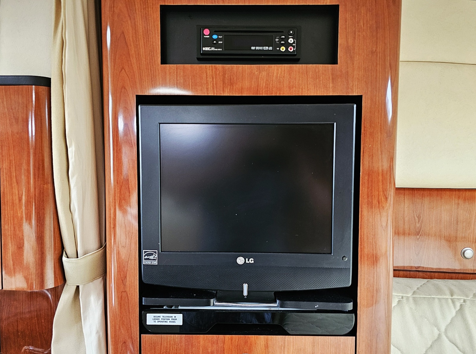 2007 Sea Ray 320