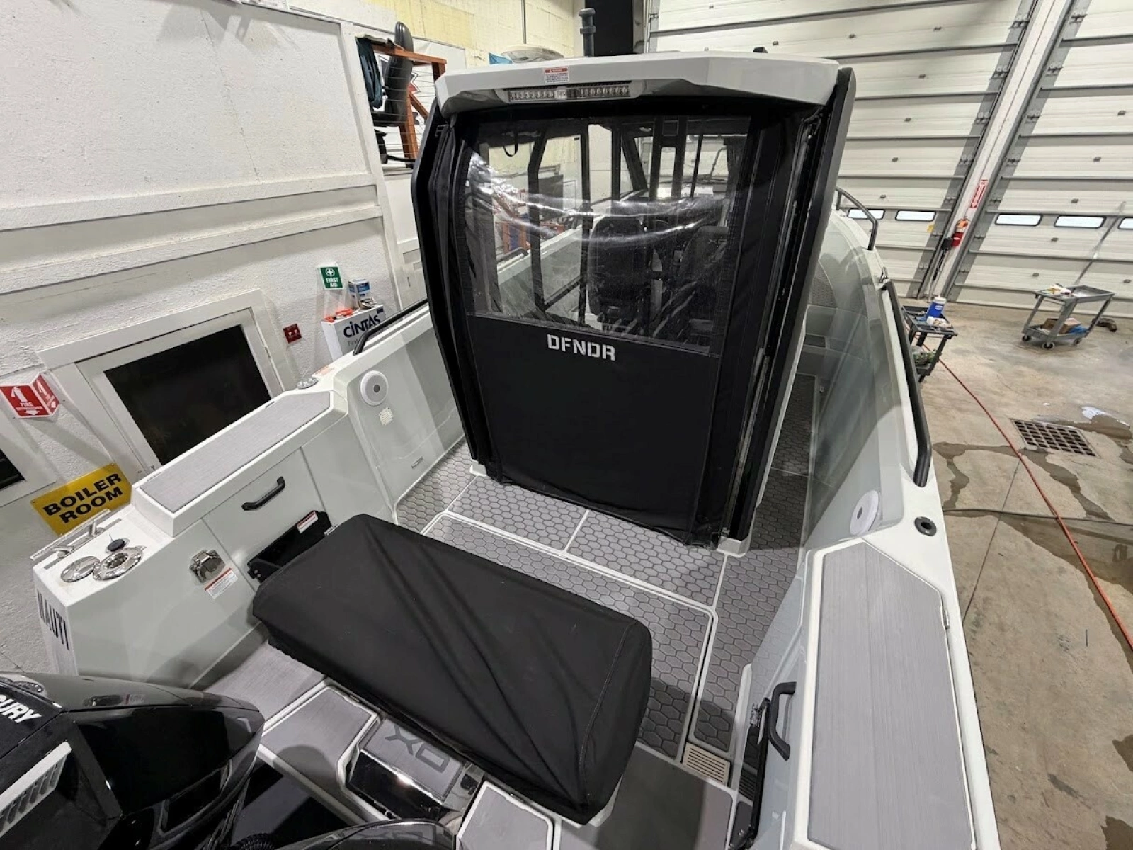 29ft XO Boats Yacht For Sale