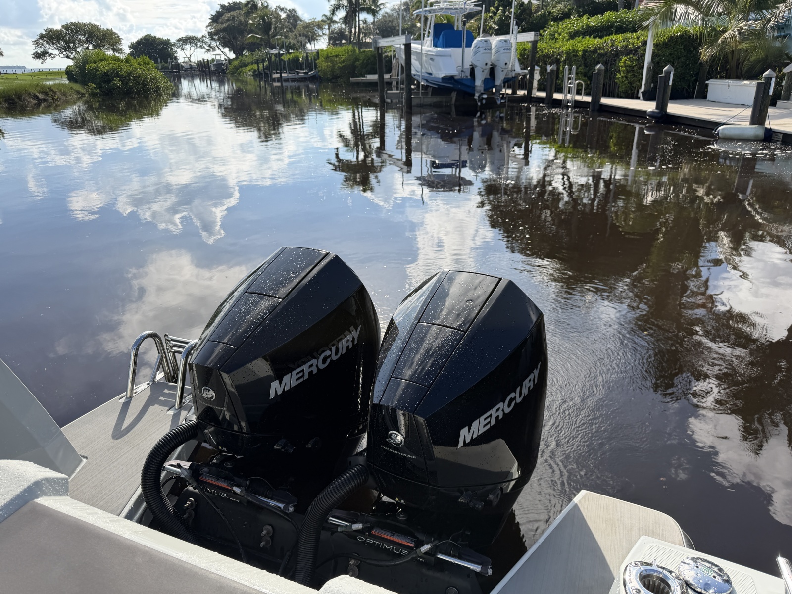 2023 XO Boats Dfndr 9