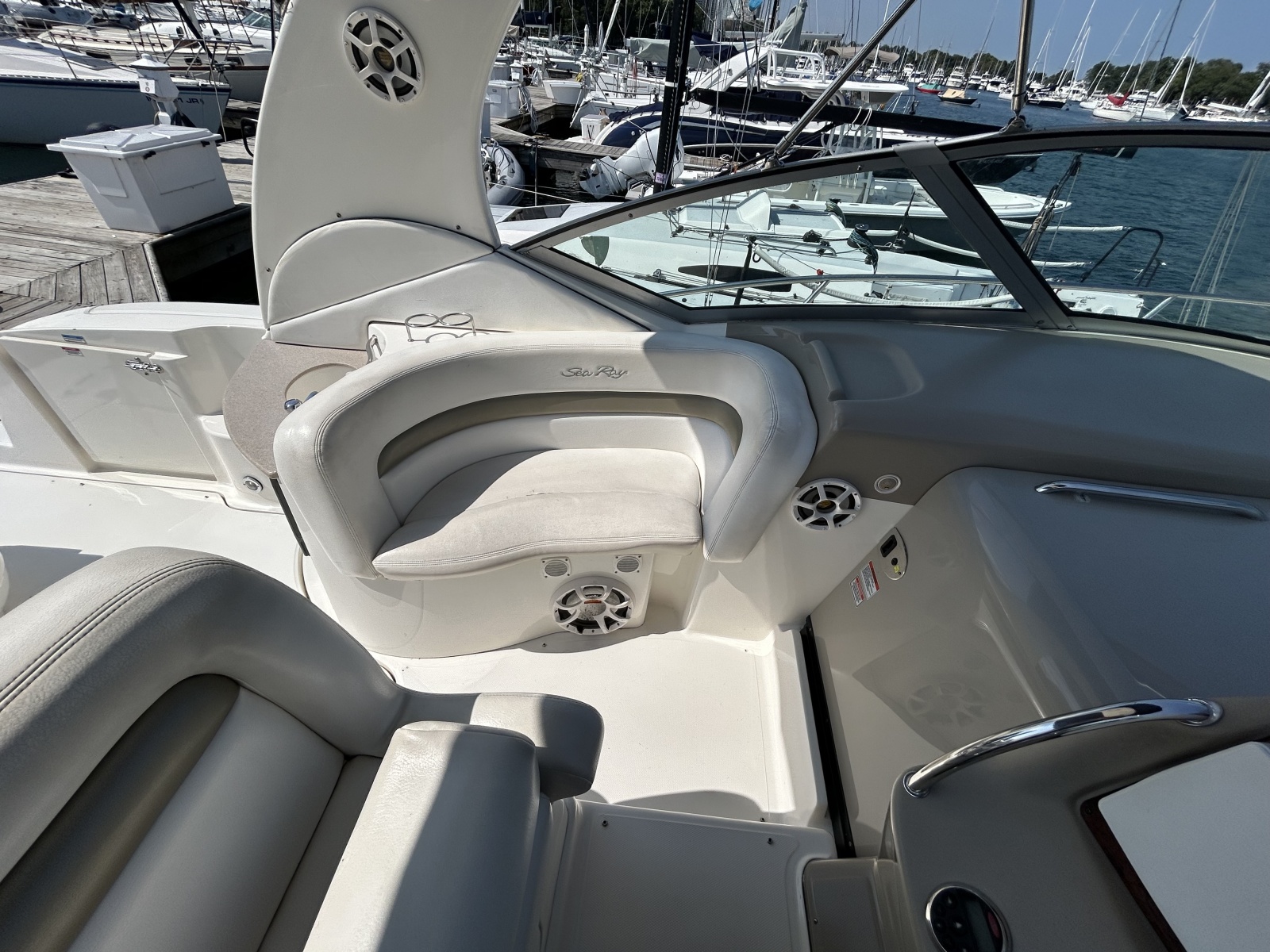 2006 Sea Ray Sundancer 320