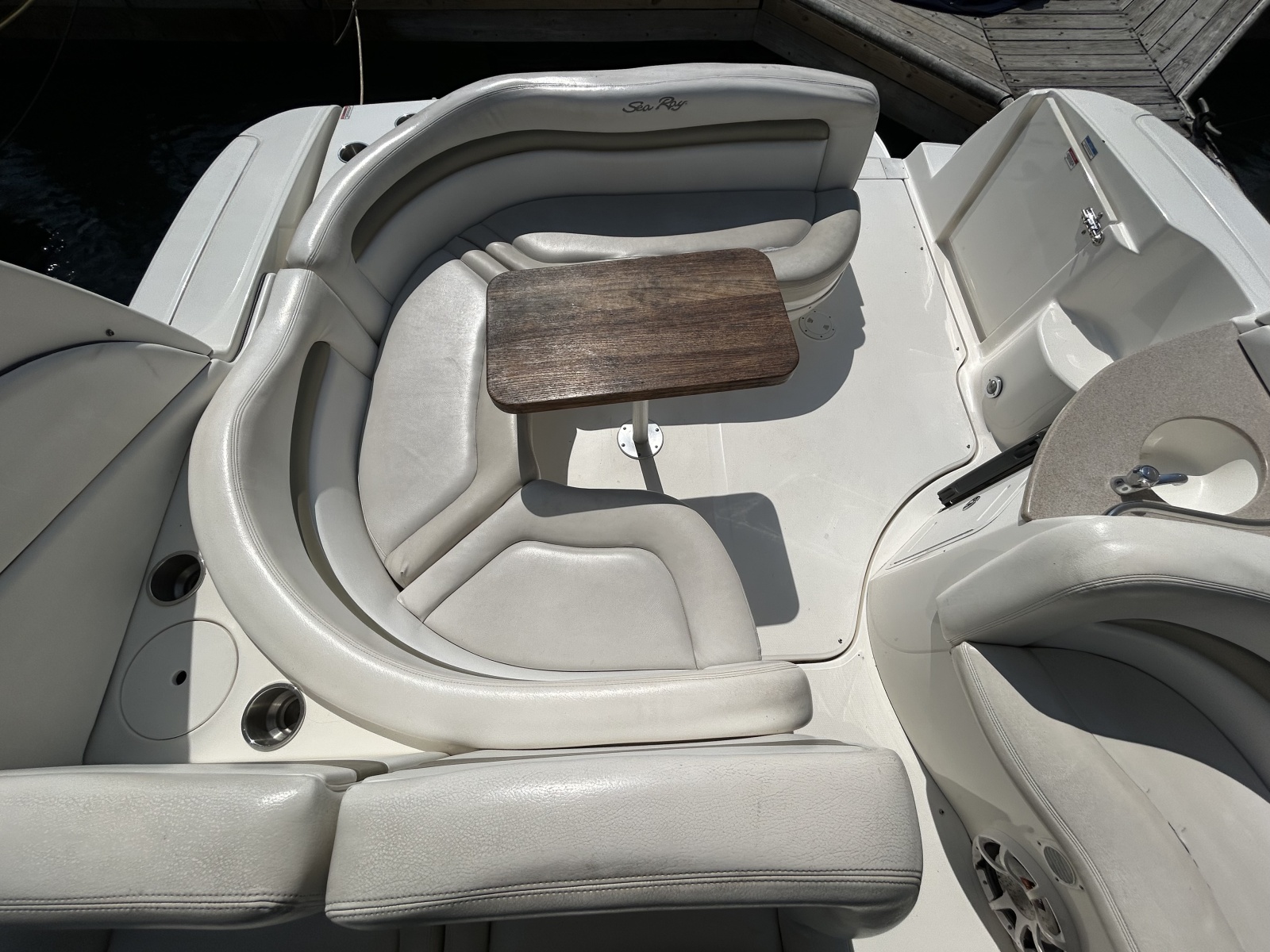 2006 Sea Ray Sundancer 320