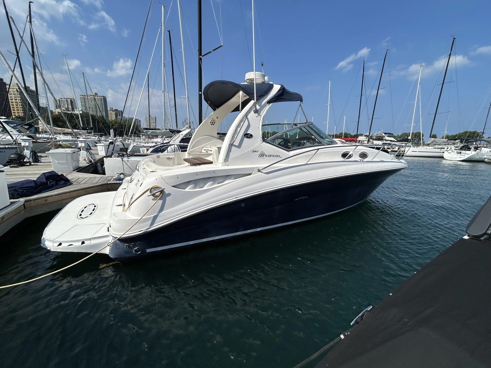 32ft Sea Ray Yacht For Sale