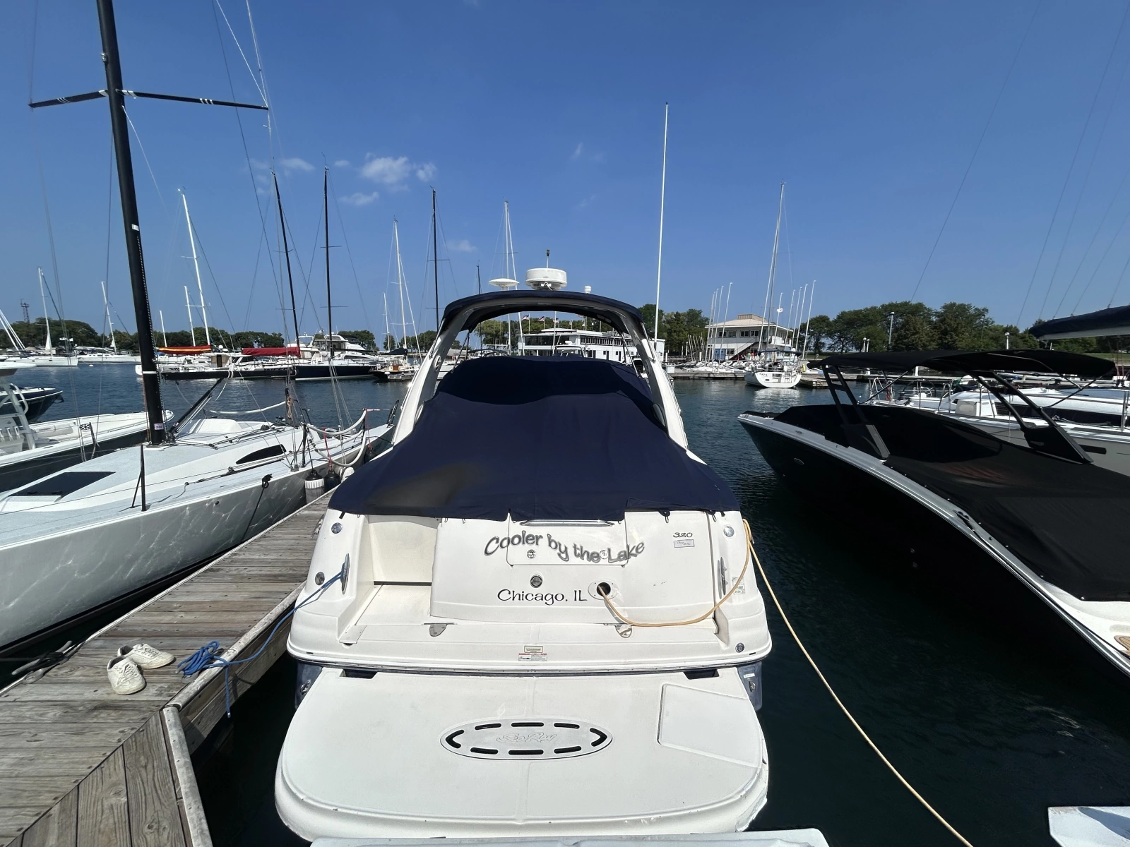 32ft Sea Ray Yacht For Sale