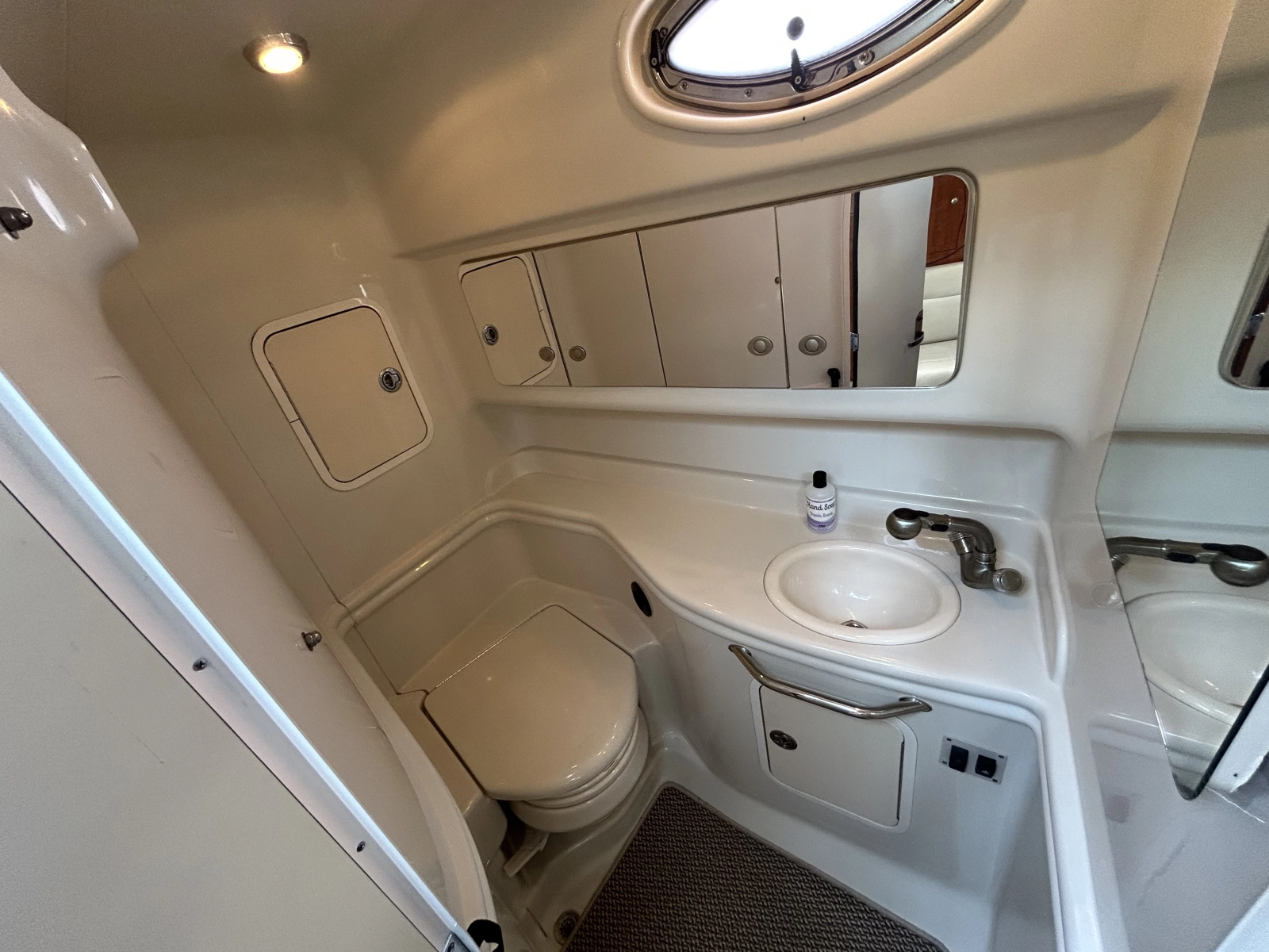 2006 Sea Ray Sundancer 320