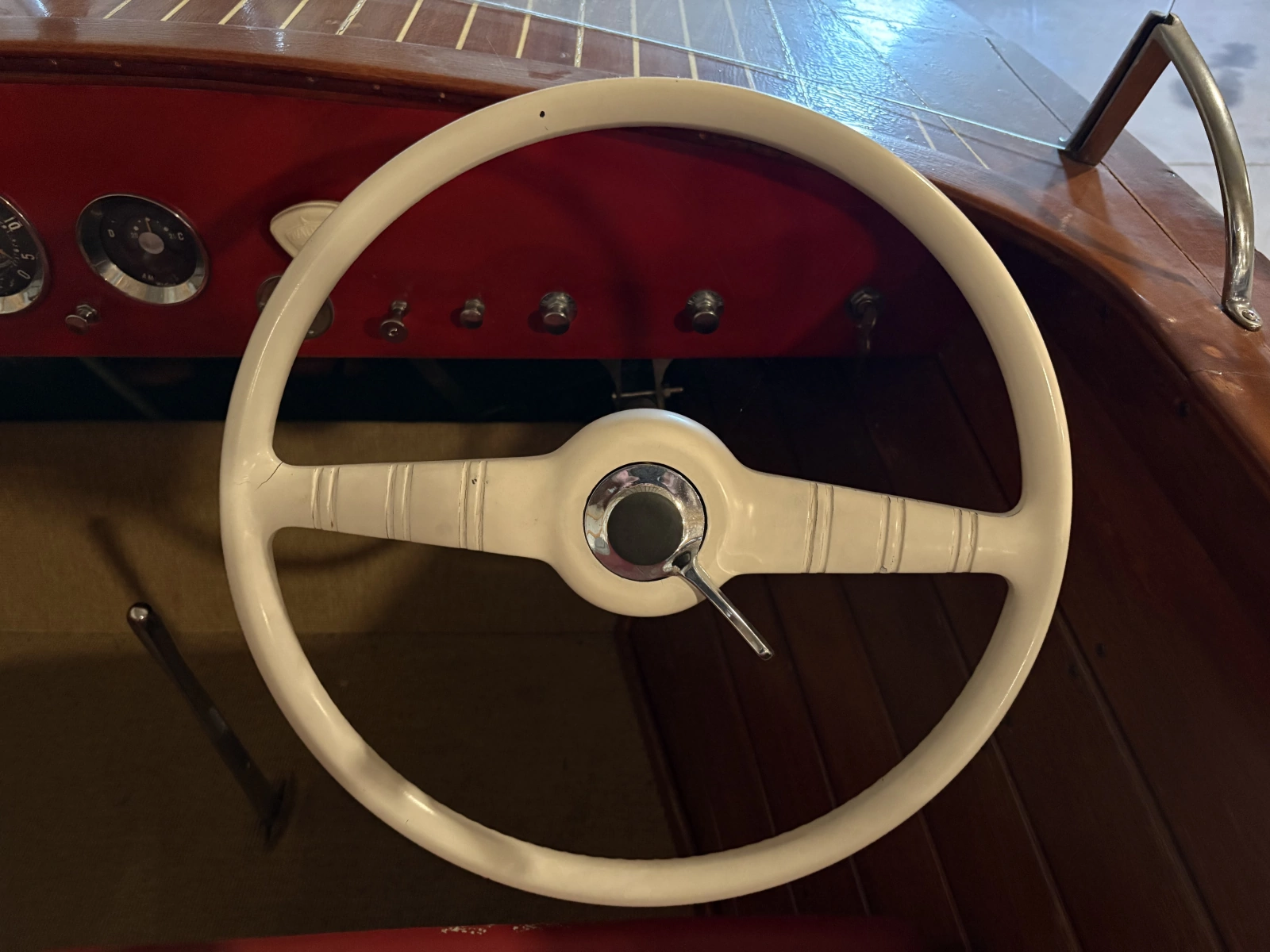 Red Rover 20ft Chris Craft Yacht For Sale