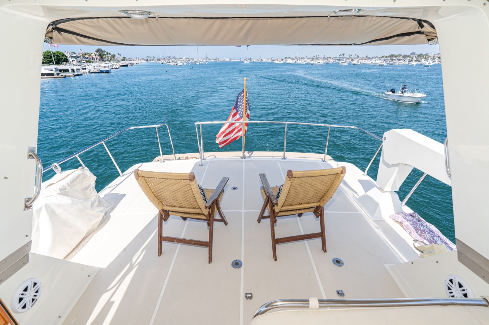 1999 Offshore Yachts 48 Sedan
