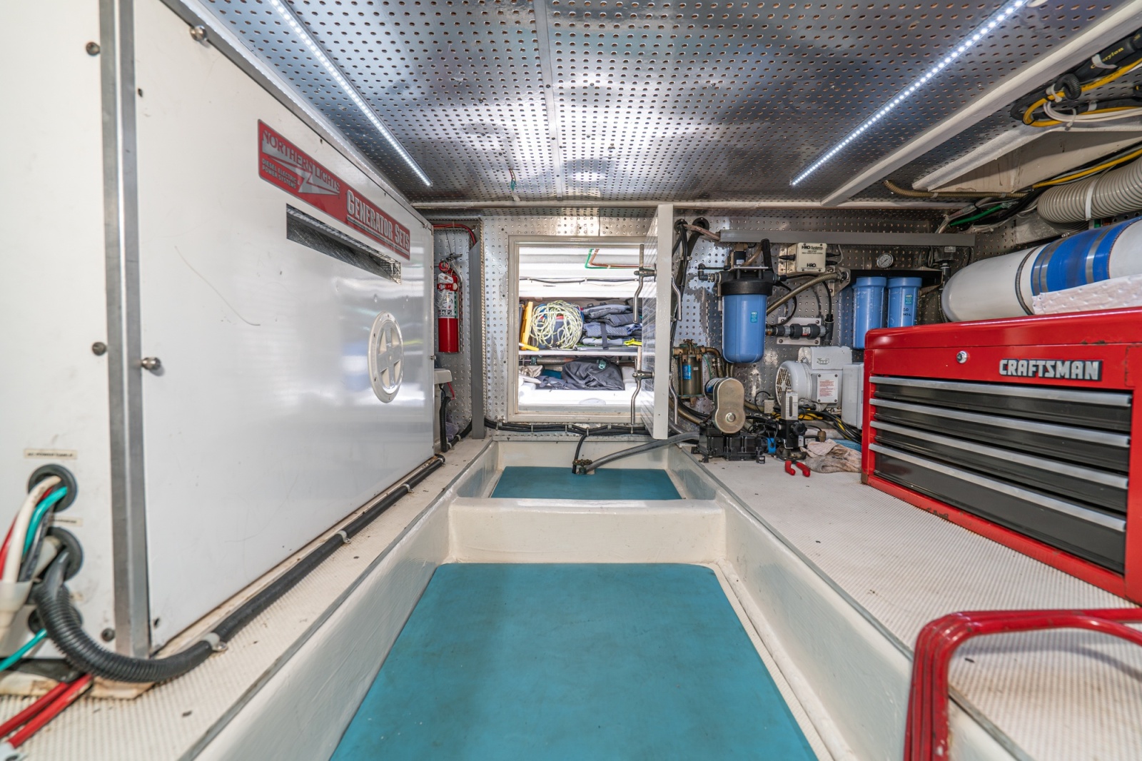 1999 Offshore Yachts 48 Sedan