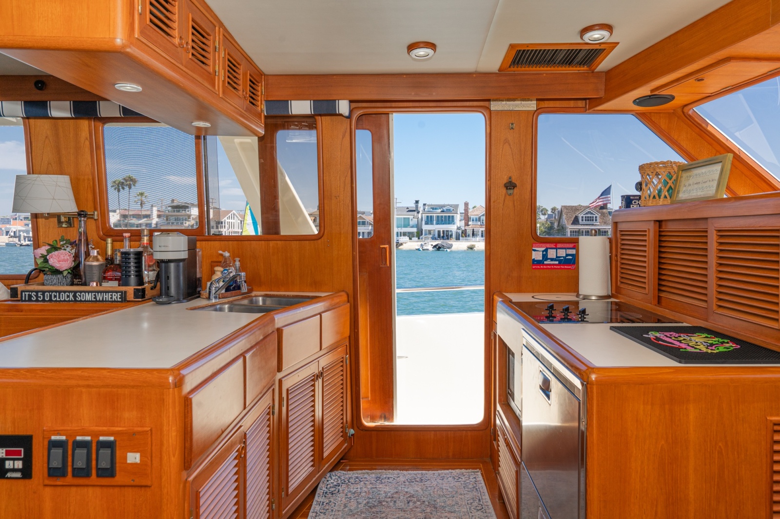 1999 Offshore Yachts 48 Sedan
