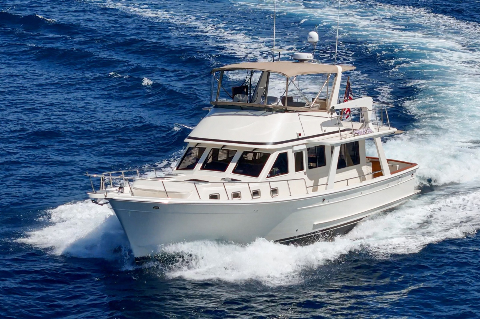 1999 Offshore Yachts 48 Sedan