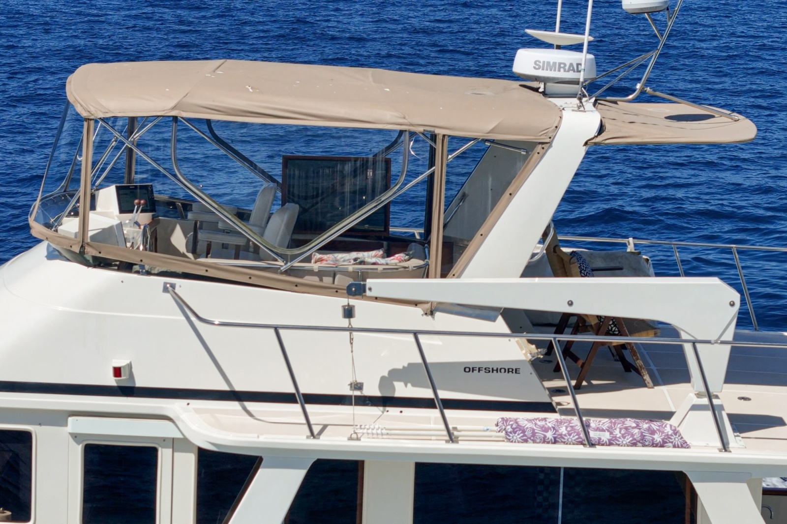 1999 Offshore Yachts 48 Sedan