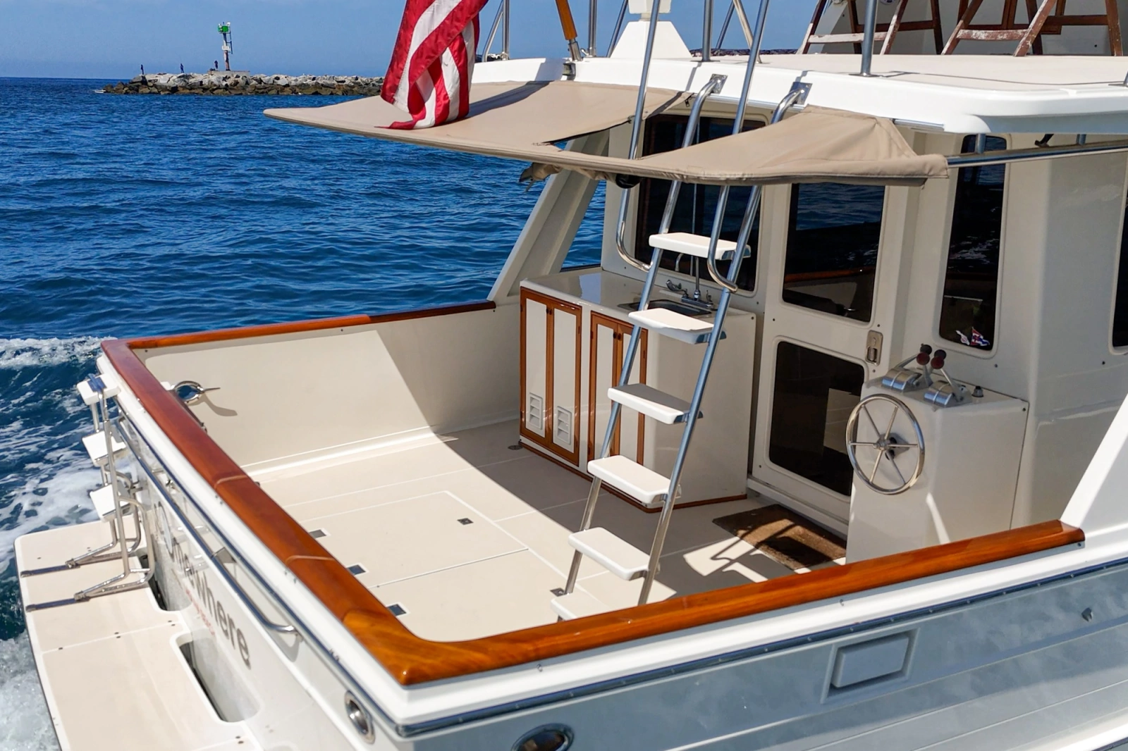 1999 Offshore Yachts 48 Sedan
