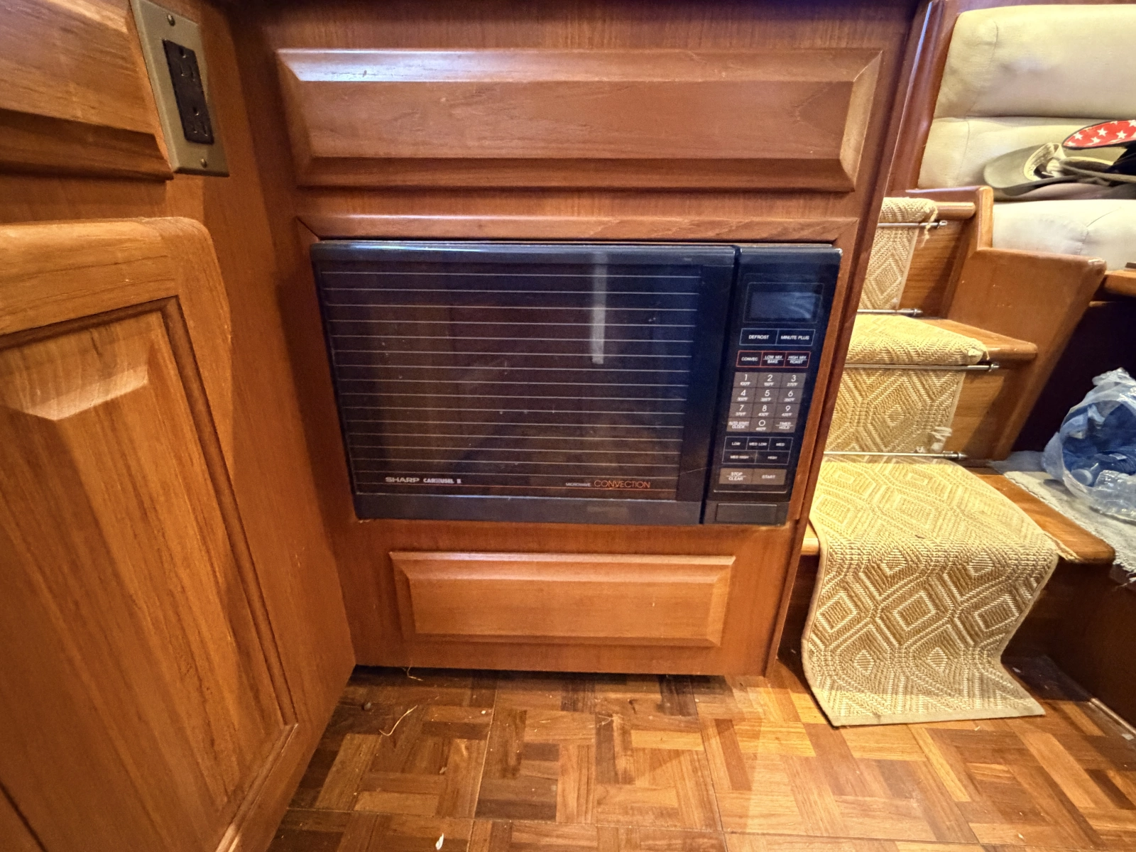 1989 Viking Viking 41 Convertible