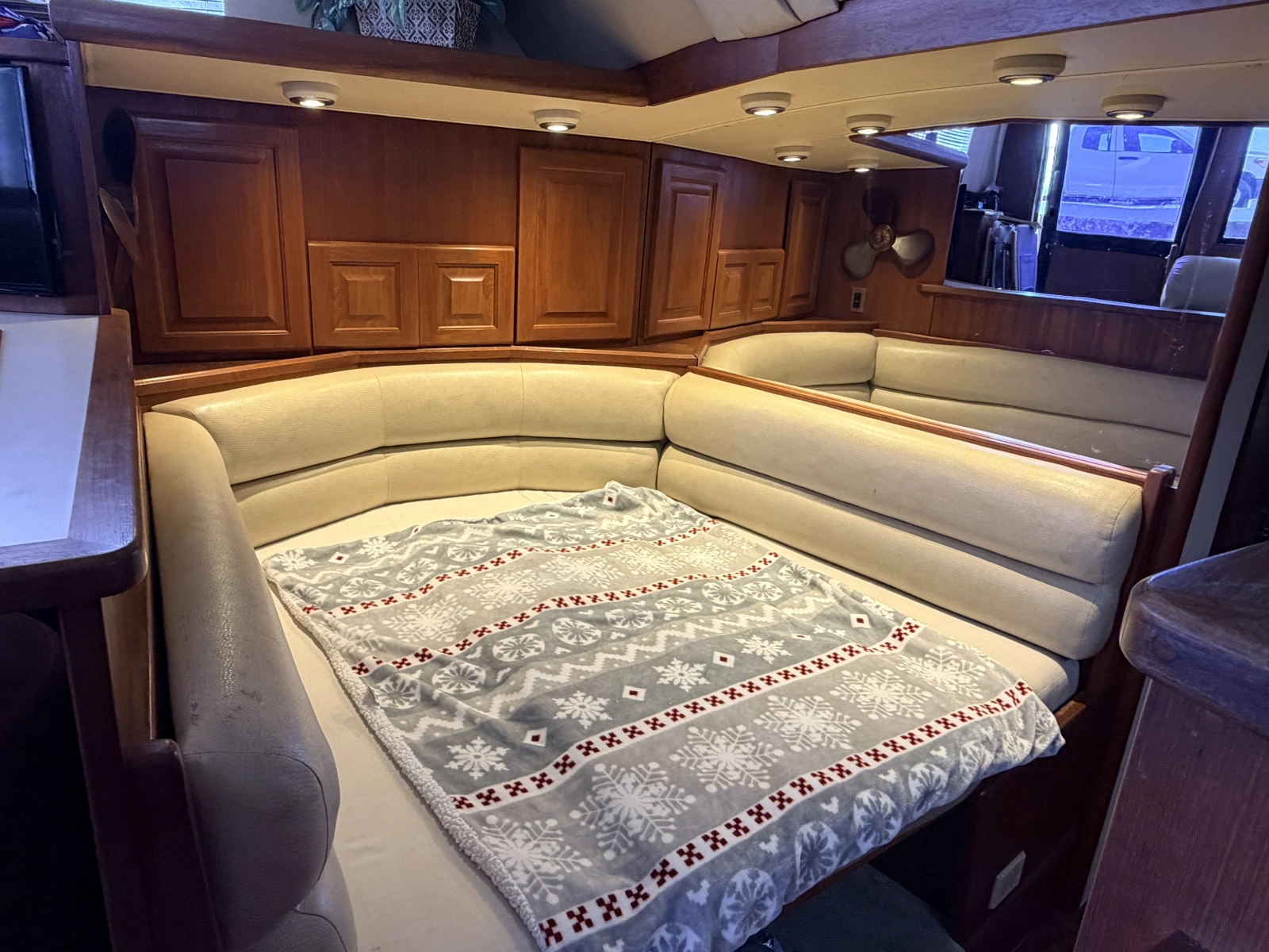 1989 Viking Viking 41 Convertible