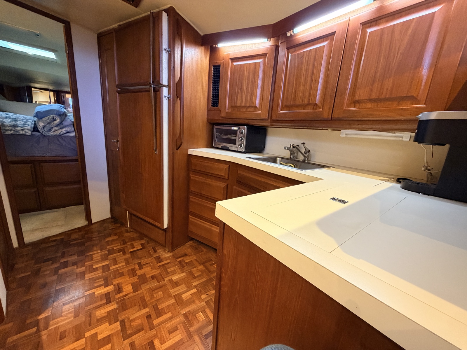 1989 Viking Viking 41 Convertible