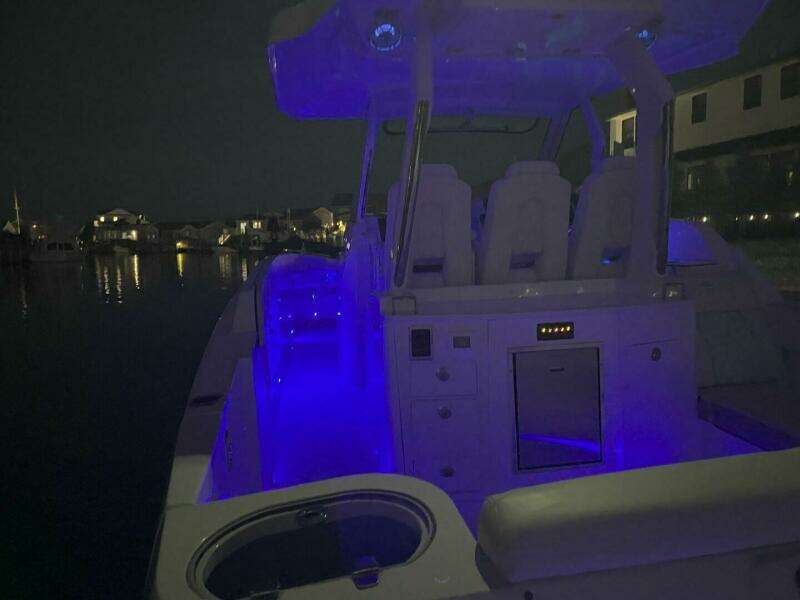 33ft Regal Yacht For Sale