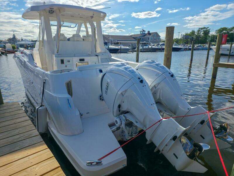 33ft Regal Yacht For Sale