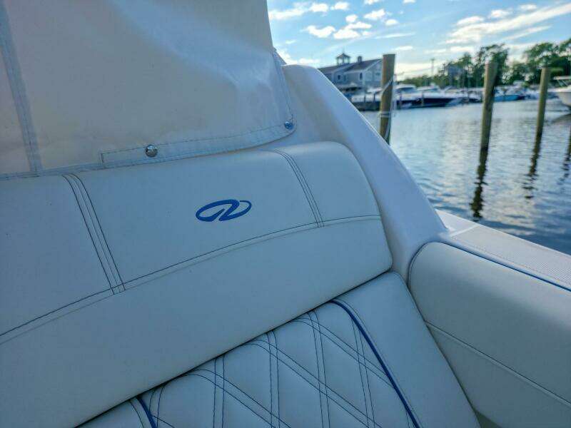 33ft Regal Yacht For Sale