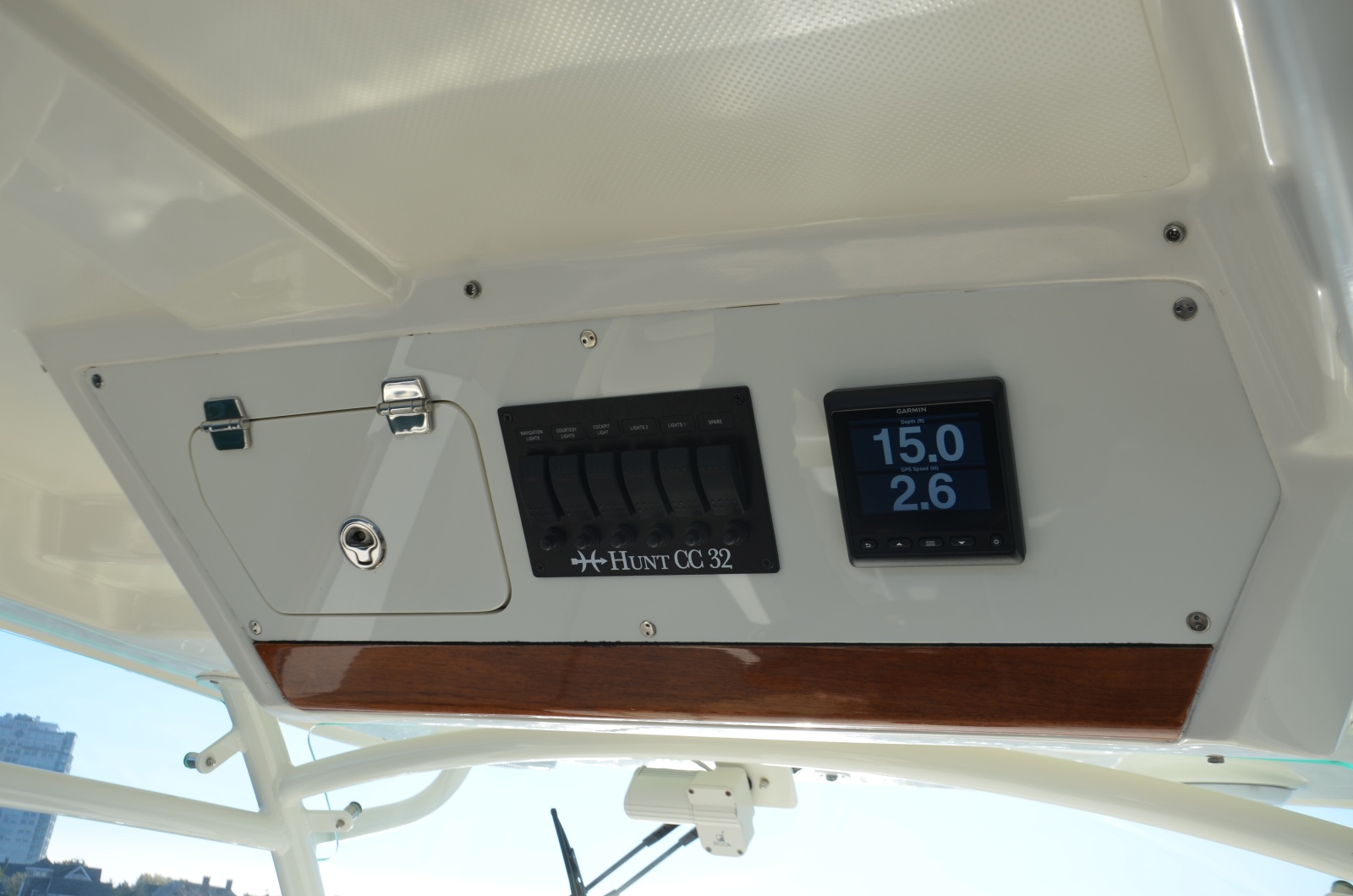 Helm Overhead 